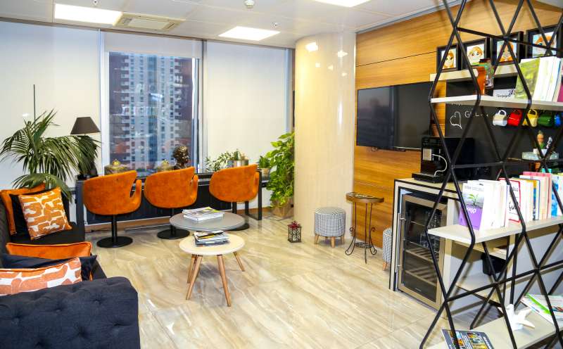 Dt.Dr. Ahu Güngör Acar doktorumuz size ortodonti uygulamaları hakkında detaylı ön bilgi verecektir.